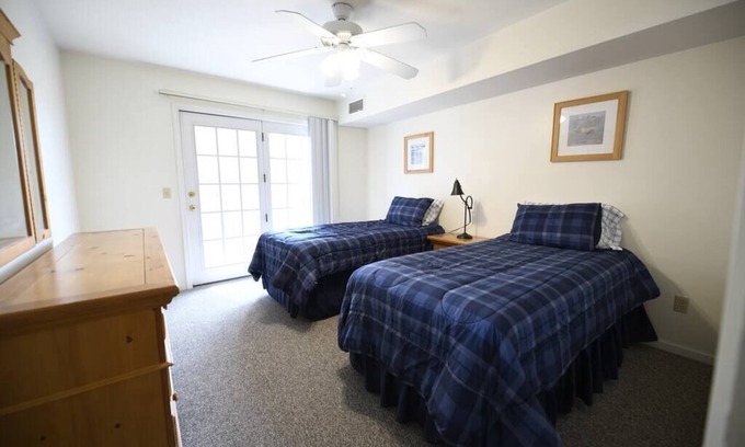 Oshkosh Apartment | Serviced Oshkosh Residence Near River And Downtown