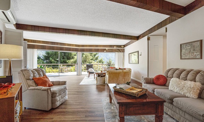 Orick House | Set on a hilltop surrounded by Redwood National Park w/views of the Pacific