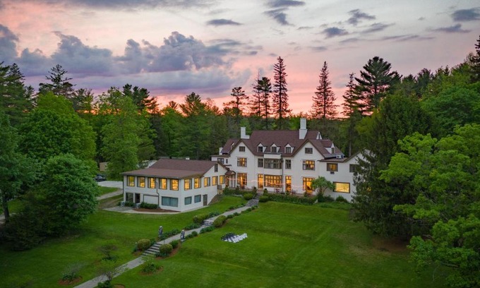 Lenox Hotel | Seven Hills Inn