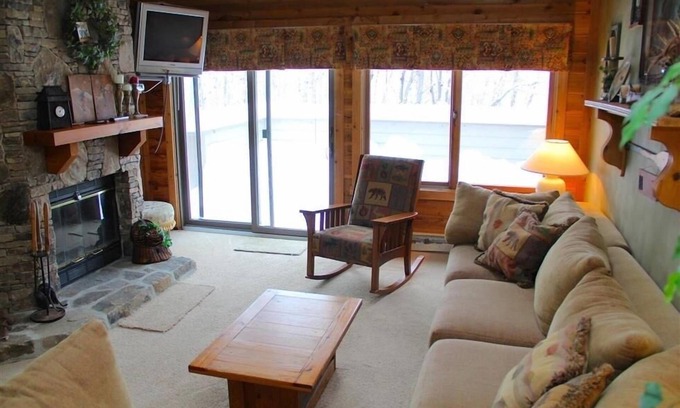 Seven Springs Condo | Seven Springs Sunridge 2 Bedroom Standard Condo - Mountain Views, Pet Friendly! by RedAwning