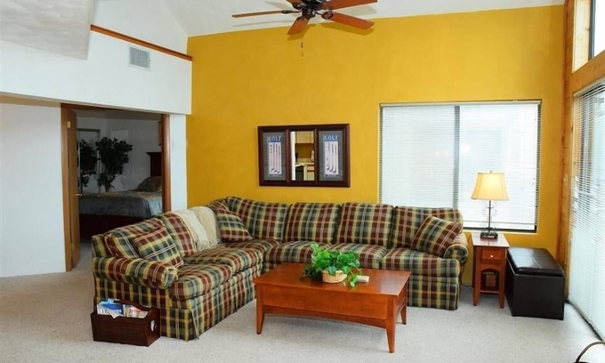 Seven Springs Condo | Seven Springs Sunridge 3 Bedroom Standard Condo with Loft, Ski-In/Out by RedAwning