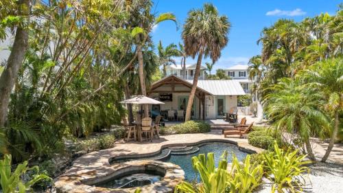 Anna Maria House | Shady Mango home