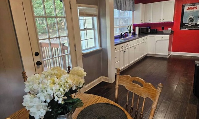 Maryville Cottage | Shady Oak Cottagenn
