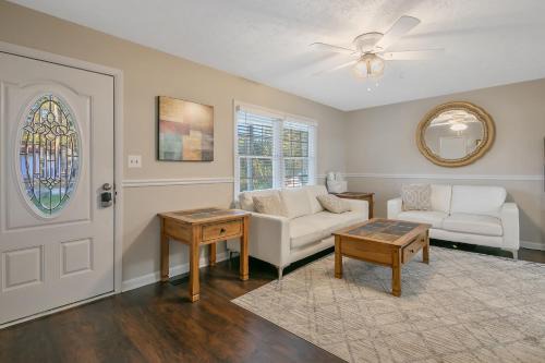 Fayetteville Apartment | Shady Pines Retreat