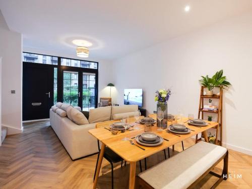 Salford House | Shales at The Heim Residences