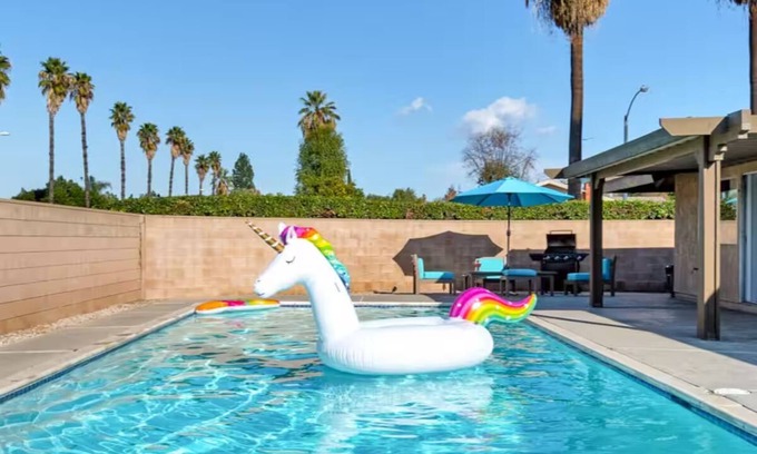Riverside House | Shalimars Serenity, Spacious Pool, Jacuzzi,Games, Massage Chair, Patio Furniture