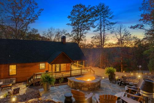 Mineral Bluff House | Shalom in the Wood