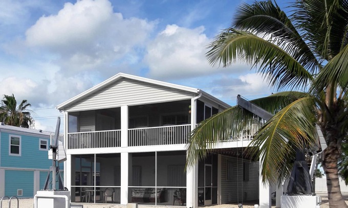 Cutthroat Harbor Estates House | SHANGRI-LA Sept Special Rates