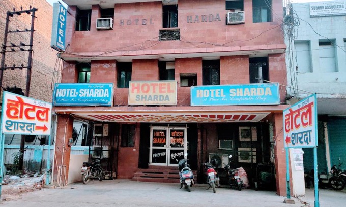 Ghaziabad Hotel | Sharda Hotel by WB Inn