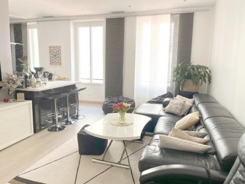 Quartier du Port House | Shared Duplex Apartment Nice-Port