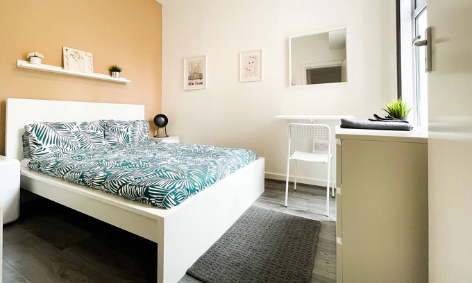 Vauxhall House | Shared Living Oasis: Your Personal Escape