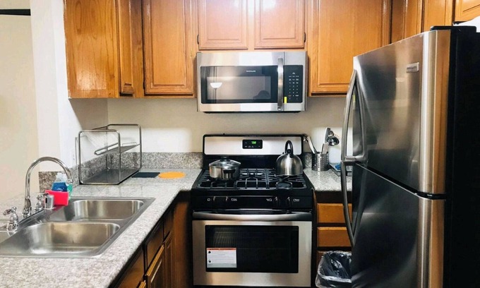 Koreatown Apartment | Shared Room 34 in Koreatown