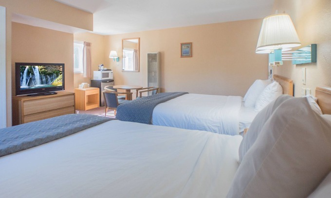 Burney Hotel | Shasta Pines Motel & Suites