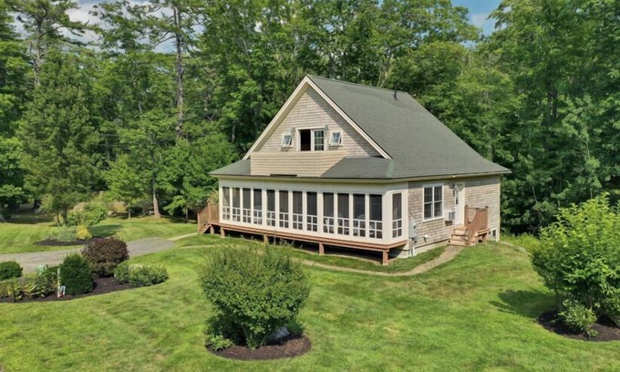 Edgecomb Cottage | Sheepscot Overlook Cottage