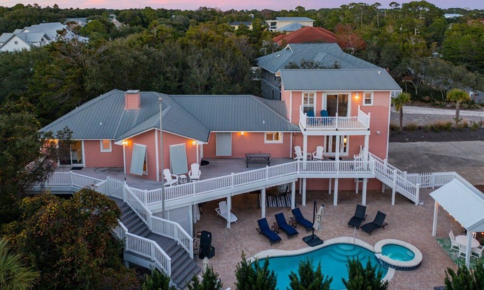 Gulf Pines House | Sheer Bliss - Huge Beachy Vacation Home Near the Beach with Private Pool