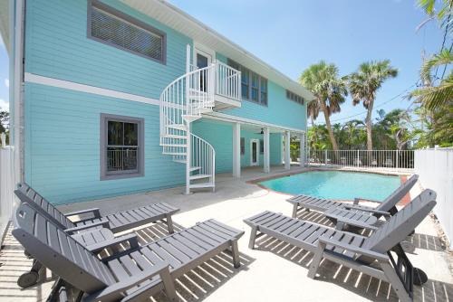 Mid Island House | Shell Bound by Sun Palace Vacations
