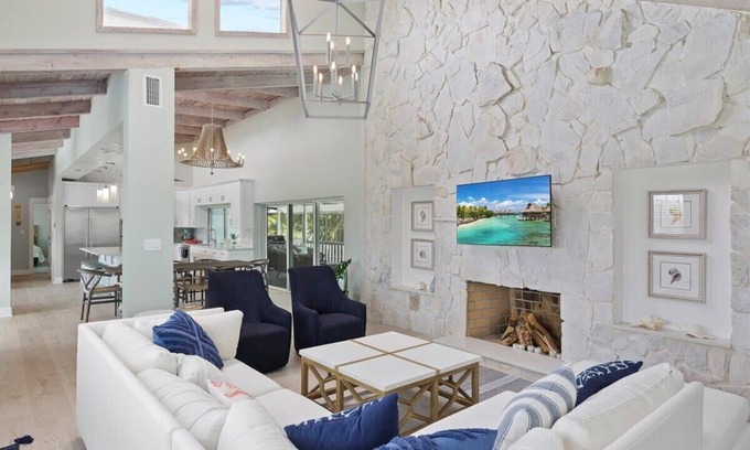 The Dunes House | Shellbound House Spectacular Lakefront Home With Pool in Dunes Golf Community