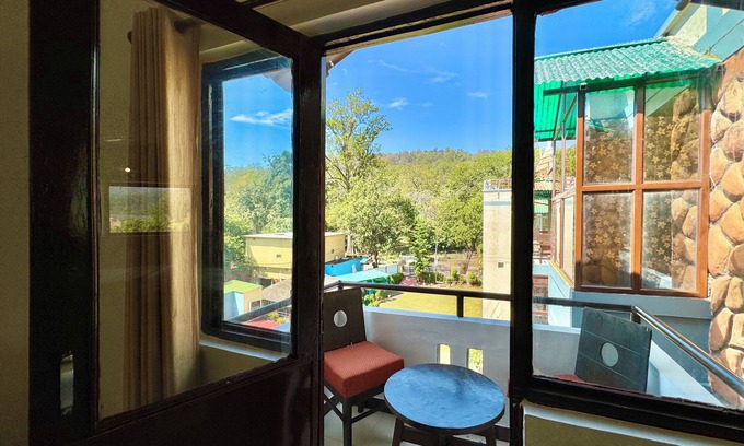 Dhikuli Hotel | Shelton Blu