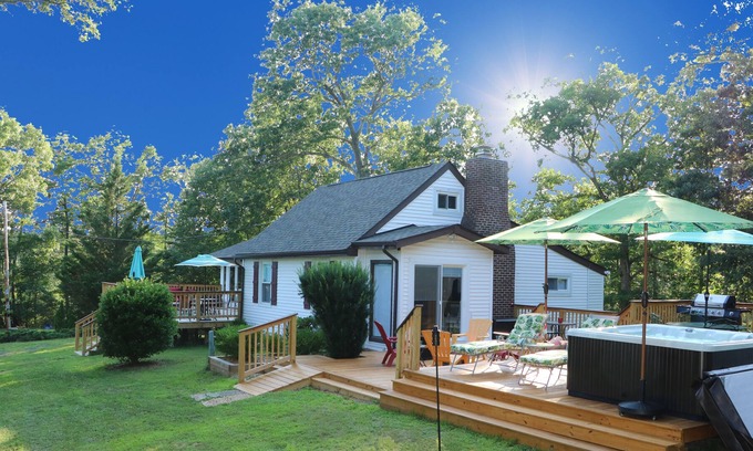 Fort Valley House | Shenandoah County Home: Hot Tub, Trails, 3 Decks, 13 activities, no cleaning fee