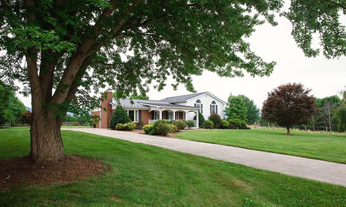Elkton House | Shenandoah Vacation Home on the River