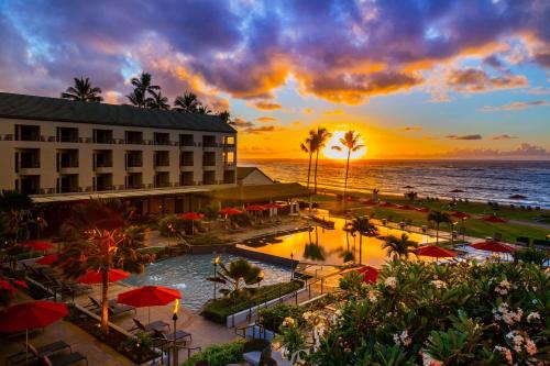 Wailua Hotel | Sheraton Kauai Coconut Beach Resort