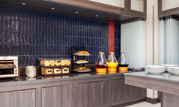 Cumberland Hotel | Sheraton Suites Galleria-Atlanta