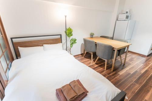 Roppongi Apartment | Shibuya E-address 205