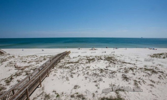 Morgantown House | Shiloh House-beach Front-sleeps 21-community Pool Elevator