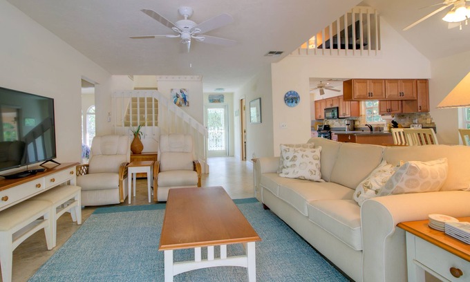 Heron's Landing House | Shimmering Shells: Island Oasis Nestled in Bayou!