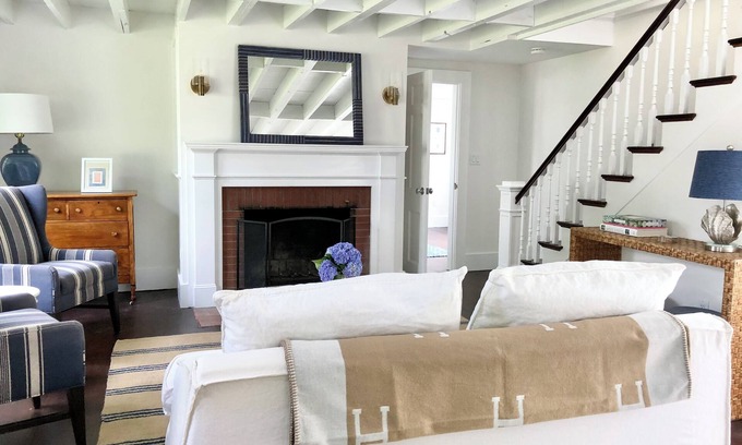Falmouth House | Shining Sea Bike Path Escape