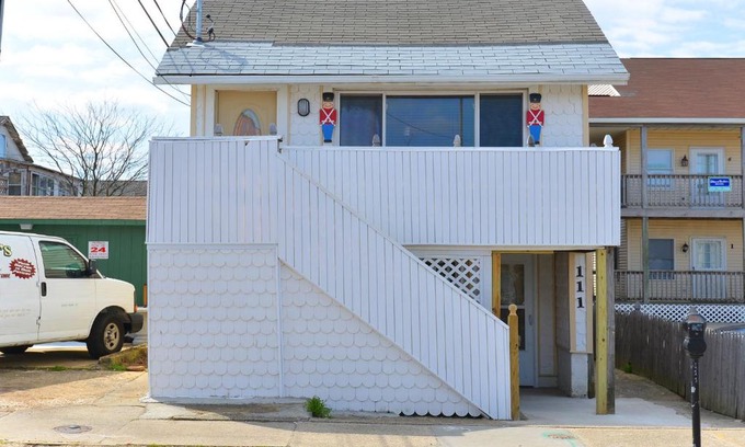 Seaside Heights House | Shore Beach Houses - 111 Lincoln Ave