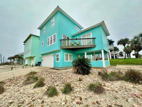 Sand Point House | Shore to Please
