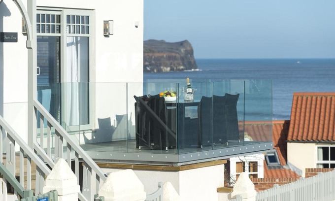 Sandsend House | Shore View