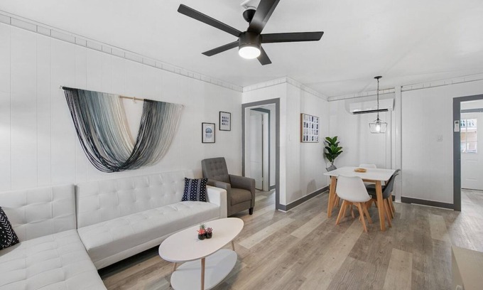 Ocean City Condo | Shorehaven 2- Updated and Stylish 2 bedroom 14 St!