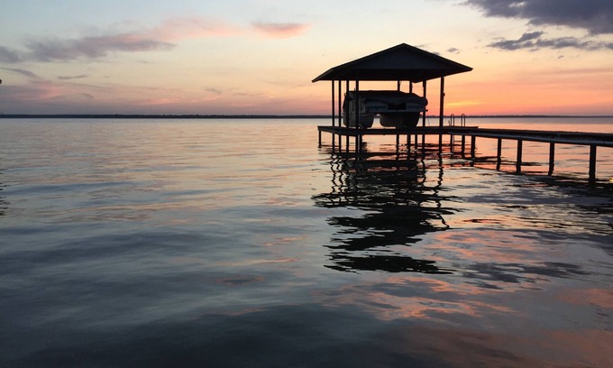 Gun Barrel City House | Shoreline Escape - Waterfront Relaxation