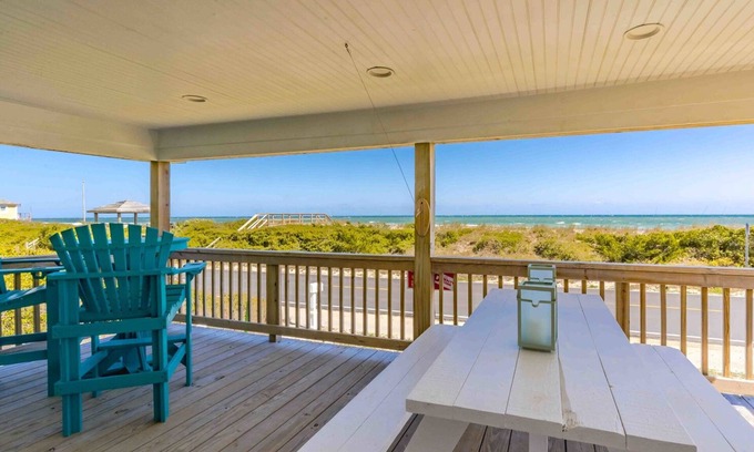 Surf City House | Shoreside Cottage - Classic 2 BR Beauty - Amazing Views from Covered Porch! Dog