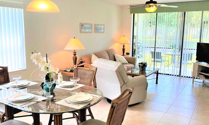 South Bradenton Condo | Shorewalk Sunny Bella Rosa- 2 heated Jacuzzis & pools near IMG/beaches