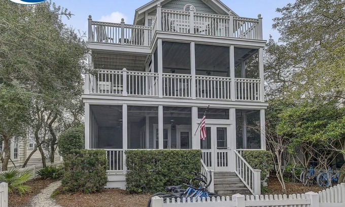 Cottage District House | Short Distance to the White Sandy Beaches, Rendezvous Main House + Carriage in Seaside