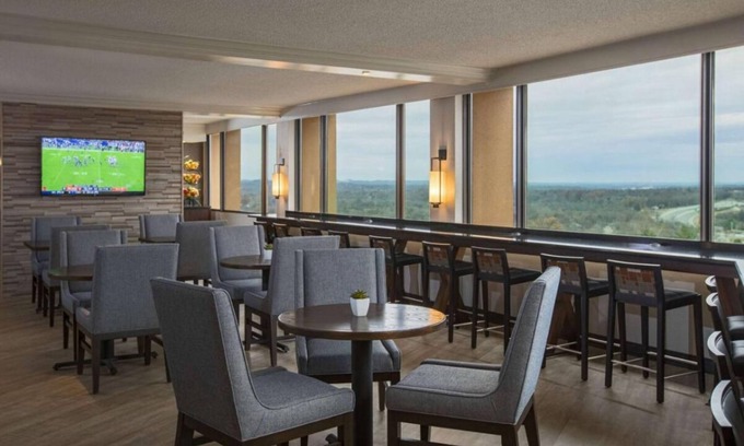 Nashville Hotel | Short Drive to Nashville Zoo and Nashville Airport! Pet-Friendly, w/Pools