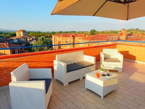 Taverne d'Arbia Apartment | [Siena] Appartamento con splendido terrazzo