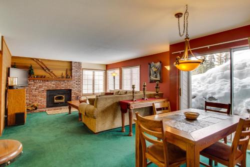 Mammoth Lakes Apartment | Sierra Megeve 9