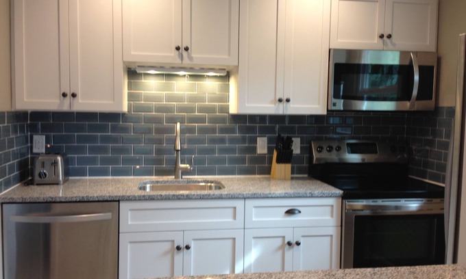 Siesta Key Villa | Siesta Breeze Villa: Relax by the Pool, stroll to the Beach or Village