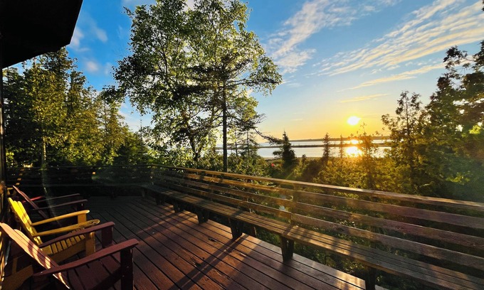 Tobermory House | Silver Birch: Waterfront Cottage