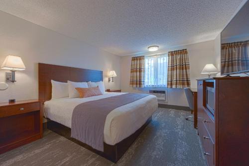Kellogg Hotel | Silver Inn