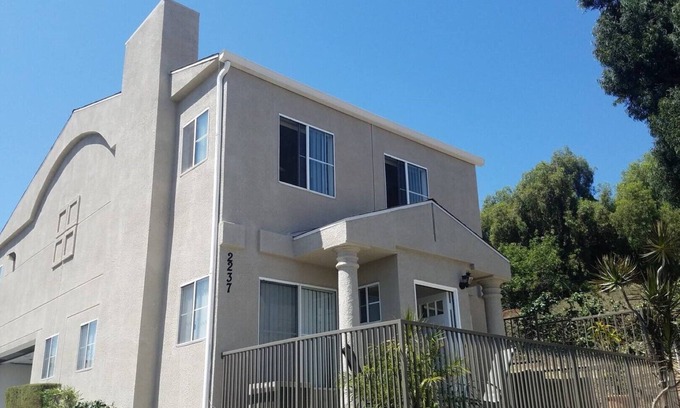 Silver Lake House | Silver Lake Hidden Jewel