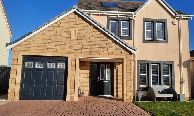 Cellardyke House | Silver Mews - modern 4 bed property in Cellardyke