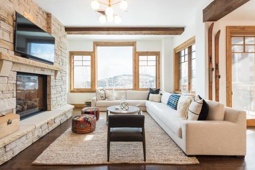 Empire Pass House | Silver Strike Lodge #506 - 4 Bed