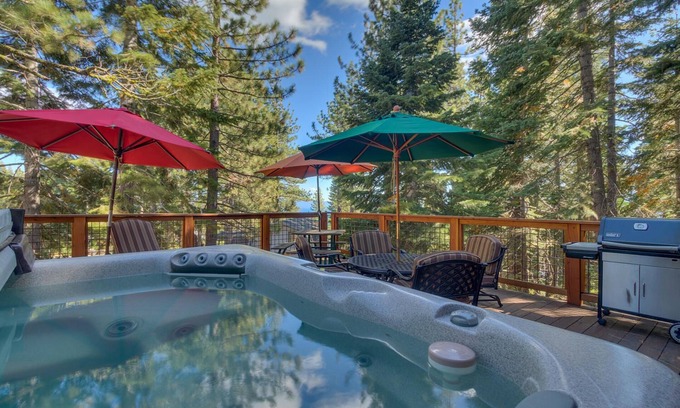 Talmont House | Silver Tip at Tahoe Park w/HOA amenities - Pet Friendly, Hot Tub, Near Skiing!
