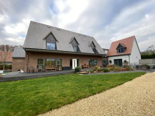 Frilford House | Silvercopse a 4 bed spacious home