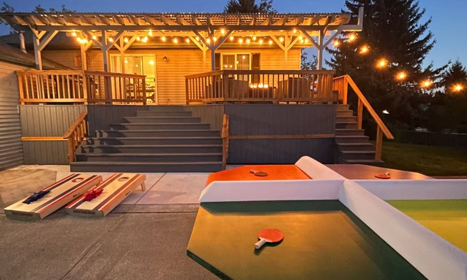 Coeur d'Alene House | SILVERWOOD Golf Course Lake Fun Family Friendly CLEAN!
